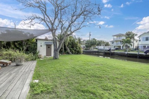 Casa en venta en Port Richey, Florida, 3 dormitorios, 141.12 m2 № 1553344 - foto 29
