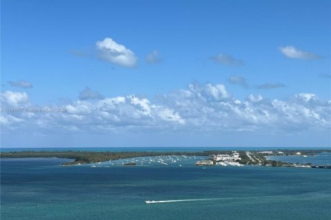 Condominio en venta en Miami, Florida, 1 dormitorio, 75.34 m2 № 1754361 - foto 1