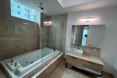 Condominio en venta en Miami, Florida, 1 dormitorio, 75.34 m2 № 1754361 - foto 8