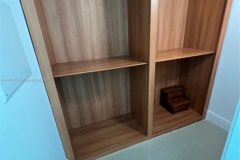 Condominio en venta en Miami, Florida, 1 dormitorio, 75.34 m2 № 1754361 - foto 16