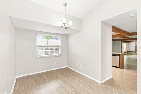 Villa ou maison à vendre à Tampa, Floride: 3 chambres, 153.85 m2 № 2418652 - photo 6
