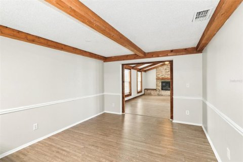 Villa ou maison à vendre à Tampa, Floride: 3 chambres, 153.85 m2 № 2418652 - photo 2