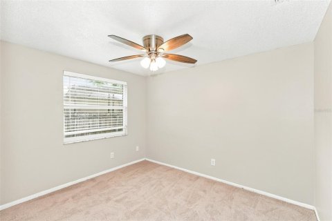 Villa ou maison à vendre à Tampa, Floride: 3 chambres, 153.85 m2 № 2418652 - photo 10