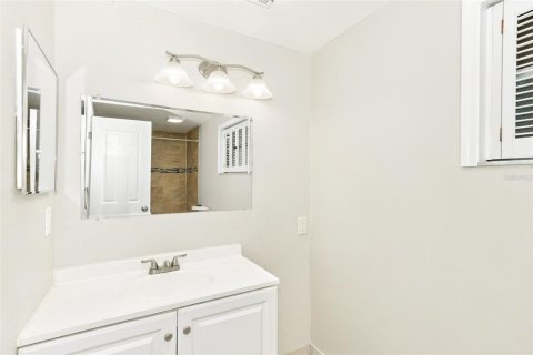Villa ou maison à vendre à Tampa, Floride: 3 chambres, 153.85 m2 № 2418652 - photo 14