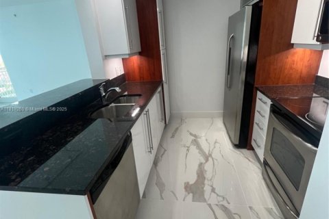 Купить кондоминиум в Майами, Флорида 2 спальни, 107.3м2, № 1784222 - фото 3