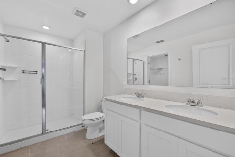 House in Davenport, Florida 3 bedrooms, 146.79 sq.m. № 2157506 - photo 25