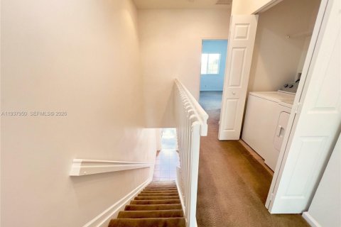 Townhouse in Tamarac, Florida 2 bedrooms, 135.08 sq.m. № 1995709 - photo 19