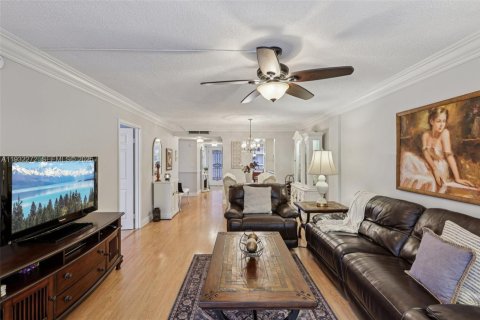 Condo in Lauderdale Lakes, Florida, 2 bedrooms  № 1990824 - photo 12