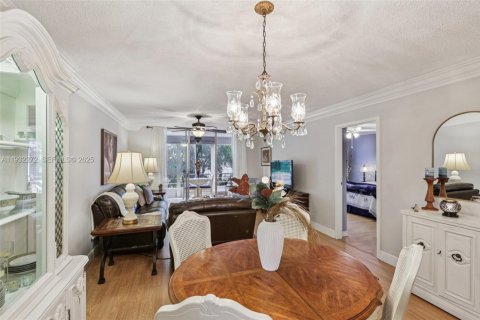 Condo in Lauderdale Lakes, Florida, 2 bedrooms  № 1990824 - photo 9