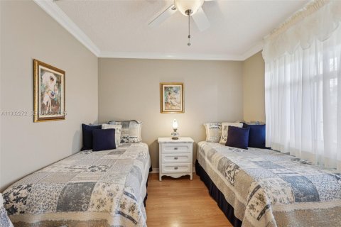 Condo in Lauderdale Lakes, Florida, 2 bedrooms  № 1990824 - photo 28