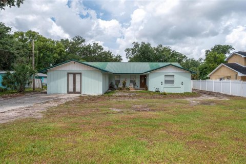 House in Lakeland, Florida 5 bedrooms, 342.9 sq.m. № 1687983 - photo 1