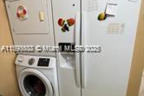 Снять в аренду кондоминиум в Хайалиа, Флорида 2 спальни, 69.4м2, № 1945561 - фото 13