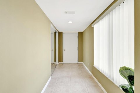 Copropriété à vendre à Hutchinson Island South, Floride: 3 chambres, 139.73 m2 № 2439291 - photo 5