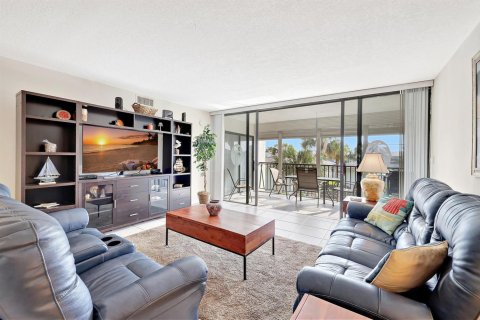 Copropriété à vendre à Hutchinson Island South, Floride: 3 chambres, 139.73 m2 № 2439291 - photo 13