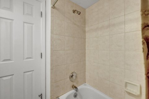 Copropriété à vendre à Hutchinson Island South, Floride: 3 chambres, 139.73 m2 № 2439291 - photo 24