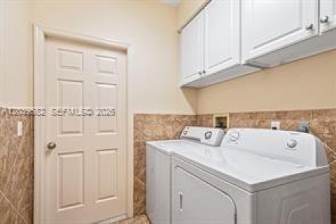 Villa ou maison à louer à Port St. Lucie, Floride: 4 chambres, 193.61 m2 № 2089439 - photo 14
