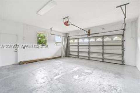 Villa ou maison à louer à Port St. Lucie, Floride: 4 chambres, 193.61 m2 № 2089439 - photo 15