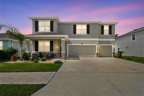 Casa en San Antonio, Florida 5 dormitorios, 369.29 m2 № 2385753