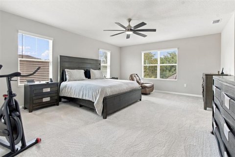 Casa en venta en San Antonio, Florida, 5 dormitorios, 369.29 m2 № 2385753 - foto 29