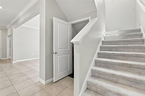 Casa en venta en San Antonio, Florida, 5 dormitorios, 369.29 m2 № 2385753 - foto 27