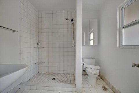 Купить виллу или дом в Сарасота, Флорида 5 комнат, 165.64м2, № 1609587 - фото 30