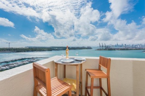 Condo à Miami Beach, Floride, 2 chambres  № 2047514