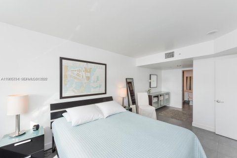 Copropriété à louer à Miami Beach, Floride: 2 chambres, 104.98 m2 № 2047514 - photo 7