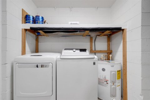 Condo in Davenport, Florida, 2 bedrooms  № 2214209 - photo 27