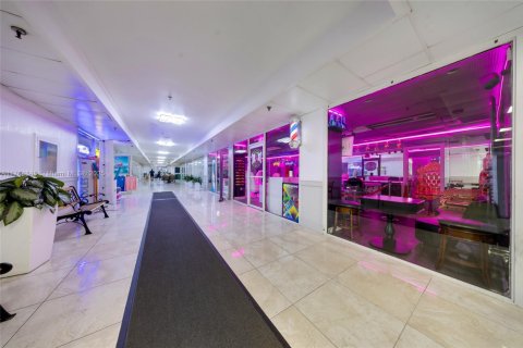 Hôtel, hôtellerie à vendre à Sunny Isles Beach, Floride: 33.44 m2 № 1958818 - photo 30