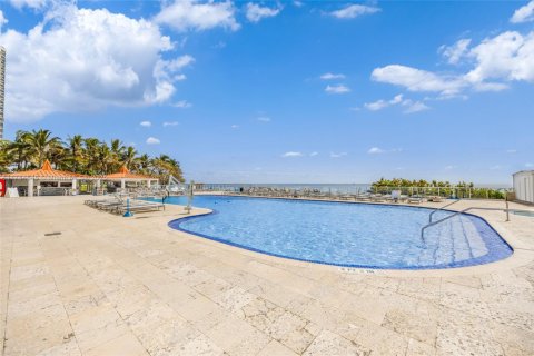 Hôtel, hôtellerie à vendre à Sunny Isles Beach, Floride: 33.44 m2 № 1958818 - photo 19