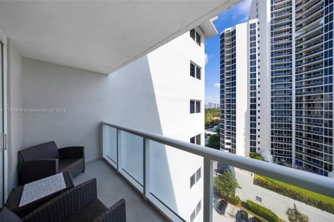 Hôtel, hôtellerie à vendre à Sunny Isles Beach, Floride: 33.44 m2 № 1958818 - photo 5