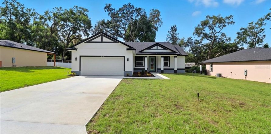 Villa ou maison à Inverness, Floride 3 chambres, 138.42 m2 № 2144184