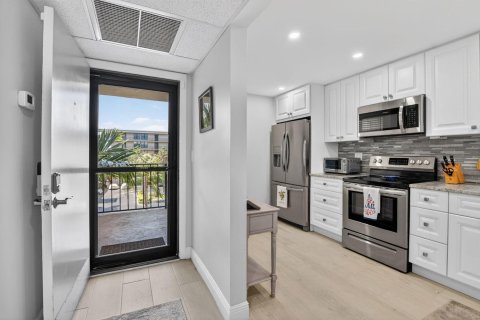 Copropriété à vendre à Boca Raton, Floride: 2 chambres, 102.56 m2 № 2262355 - photo 2