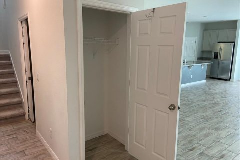 Villa ou maison à louer à Davenport, Floride: 4 chambres, 228.54 m2 № 1906074 - photo 11