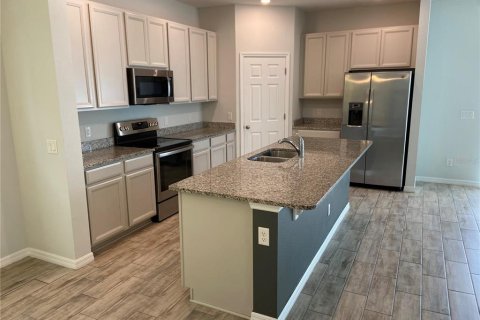 Villa ou maison à louer à Davenport, Floride: 4 chambres, 228.54 m2 № 1906074 - photo 5