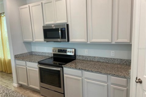 Villa ou maison à louer à Davenport, Floride: 4 chambres, 228.54 m2 № 1906074 - photo 6