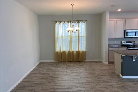 Villa ou maison à louer à Davenport, Floride: 4 chambres, 228.54 m2 № 1906074 - photo 3