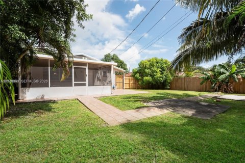 Купить виллу или дом в Холливуд, Флорида 3 спальни, 145.67м2, № 2031072 - фото 13