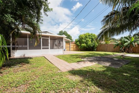 Купить виллу или дом в Холливуд, Флорида 3 спальни, 145.67м2, № 2031072 - фото 8