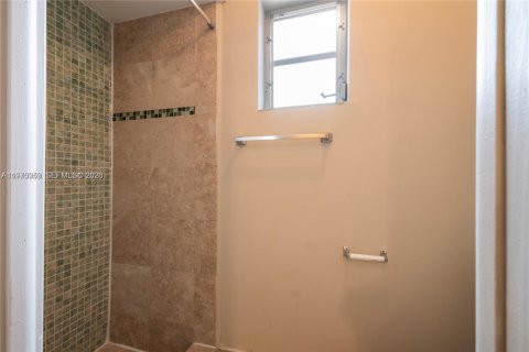 Купить виллу или дом в Холливуд, Флорида 3 спальни, 145.67м2, № 2031072 - фото 16