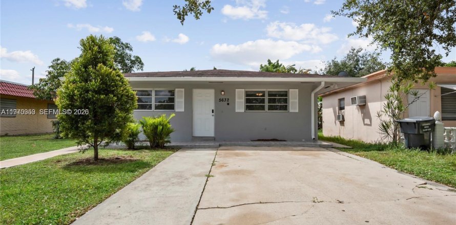 Дом в Холливуд, Флорида 3 спальни, 145.67м2 № 2031072