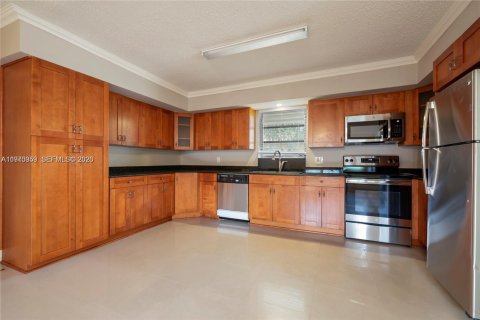 Купить виллу или дом в Холливуд, Флорида 3 спальни, 145.67м2, № 2031072 - фото 4