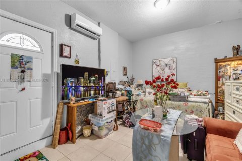 House in Homestead, Florida 3 bedrooms, 146.14 sq.m. № 1766706 - photo 25