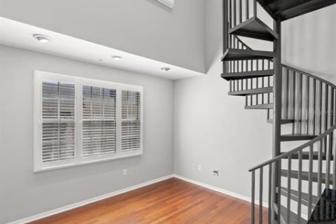 Condo in Tampa, Florida, 1 bedroom  № 1876451 - photo 10