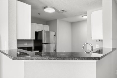 Condo in Tampa, Florida, 1 bedroom  № 1876451 - photo 8