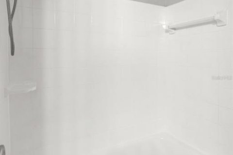 Condo in Tampa, Florida, 1 bedroom  № 1876451 - photo 15