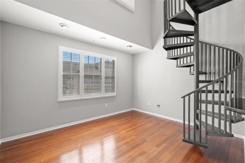 Condo in Tampa, Florida, 1 bedroom  № 1876451 - photo 9