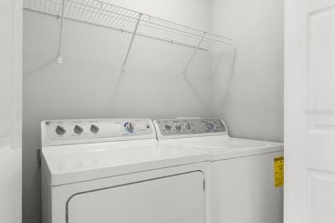 Condo in Tampa, Florida, 1 bedroom  № 1876451 - photo 16
