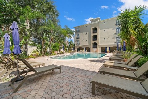 Condo in Tampa, Florida, 1 bedroom  № 1876451 - photo 25