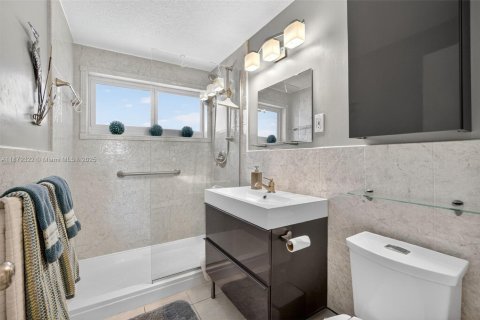 Купить кондоминиум в Форт-Лодердейл, Флорида 1 спальня, 71.53м2, № 1933627 - фото 17